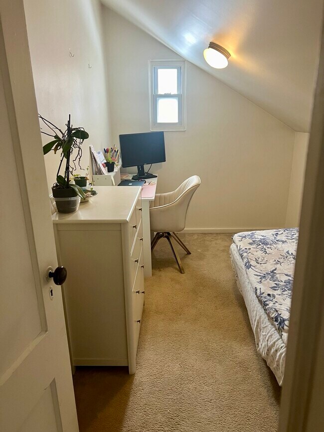 Photo - 191 Mount Horeb Rd Unit 2nd floor apt
