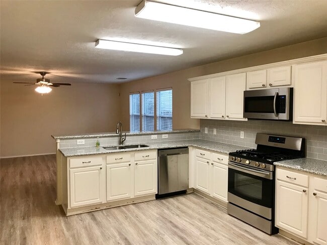 115 S Vesper Bend Cir