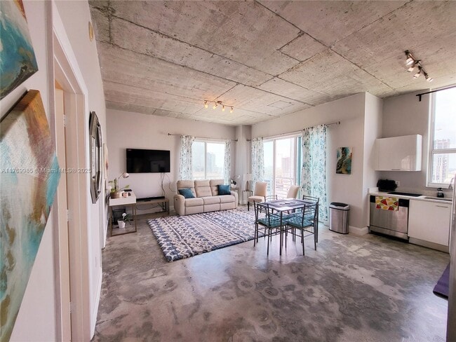 Building Photo - 133 NE 2nd Ave Unit 2419 Rental