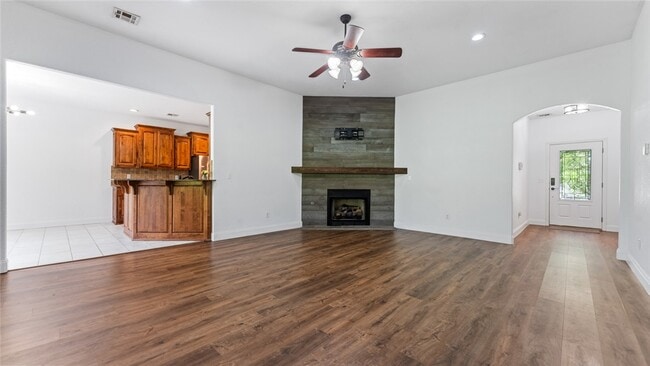 Photo - 410 Beasley Dr