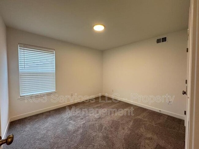 Photo - 3722 SW Knoxville Ct