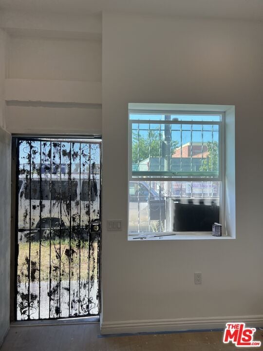 Photo - 1009 W 46th St Apartamento