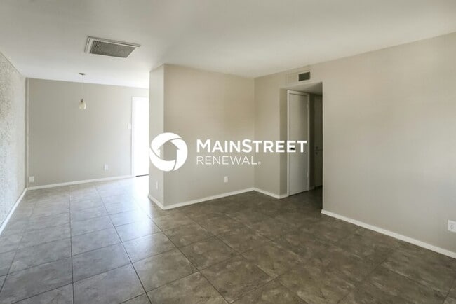 Photo - 3 Bedroom Pet-Friendly Home in Phoenix, AZ...
