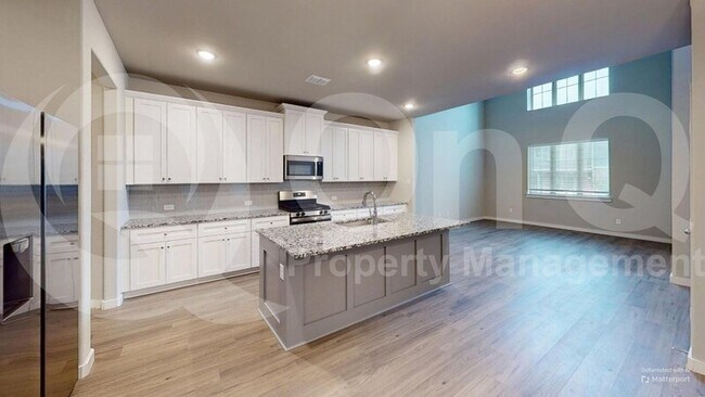 Photo - 4705 Alliance St