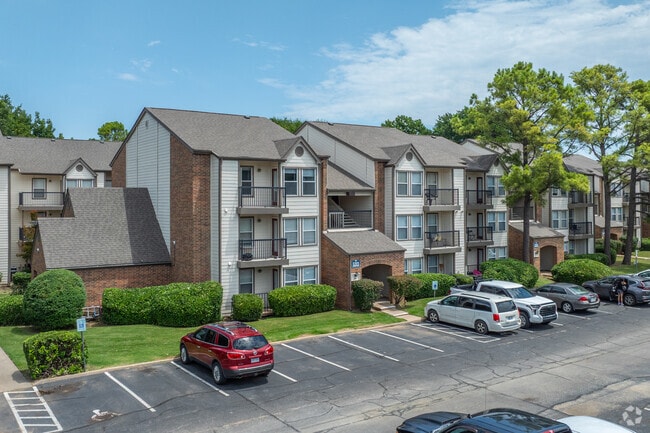Building Photo - Waterford Apartments