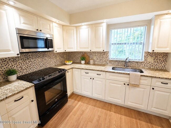 Photo - 3135 Shady Dell Ln Unidad 242