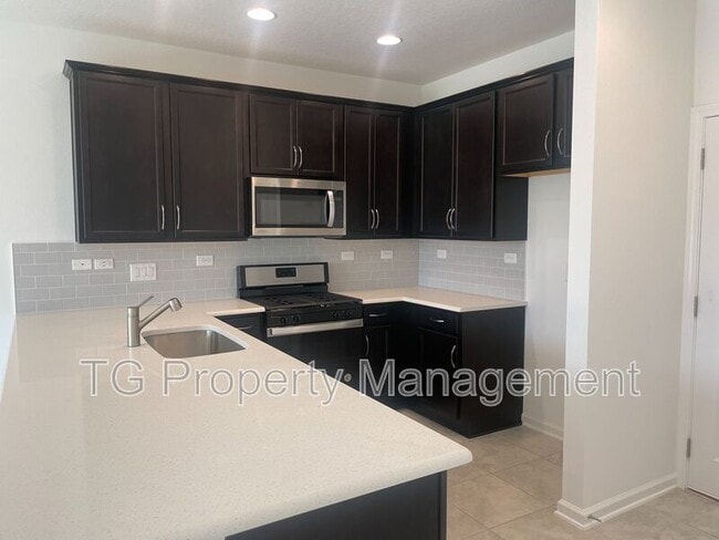 Photo - 40 Pinebury Ln