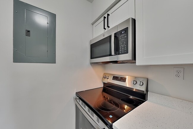 Photo - 7309 Daniel Webster Dr