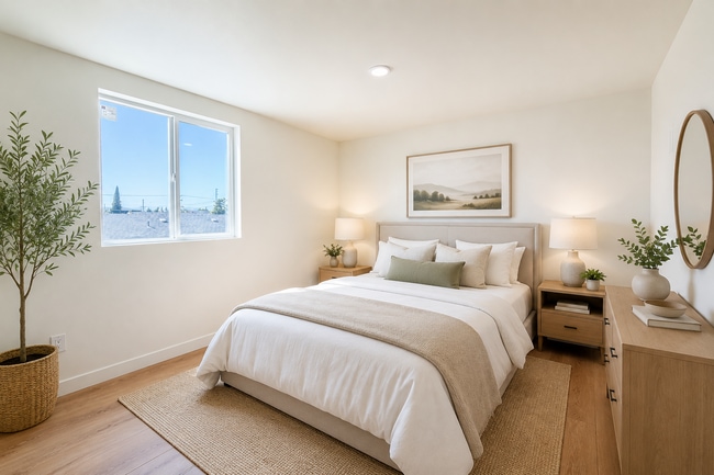 Photo - 423 E 31st St Unidad #421 1/2