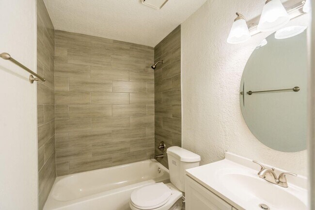 Photo - 700 NW 2nd Way