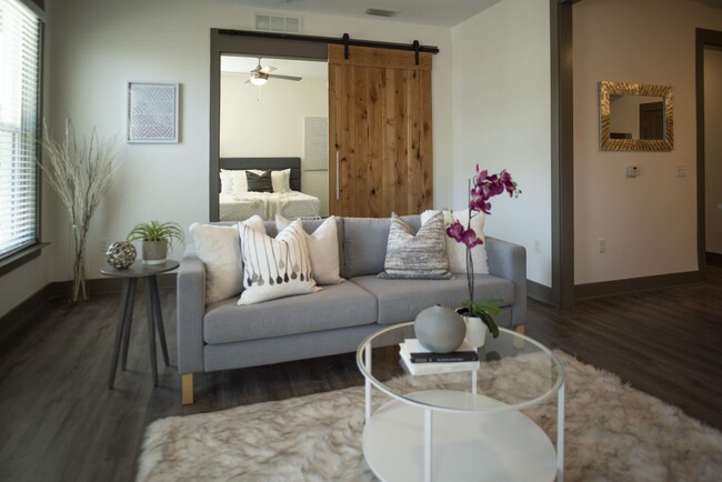 Building Photo - The Central on Orange Lake Apartments - Co...