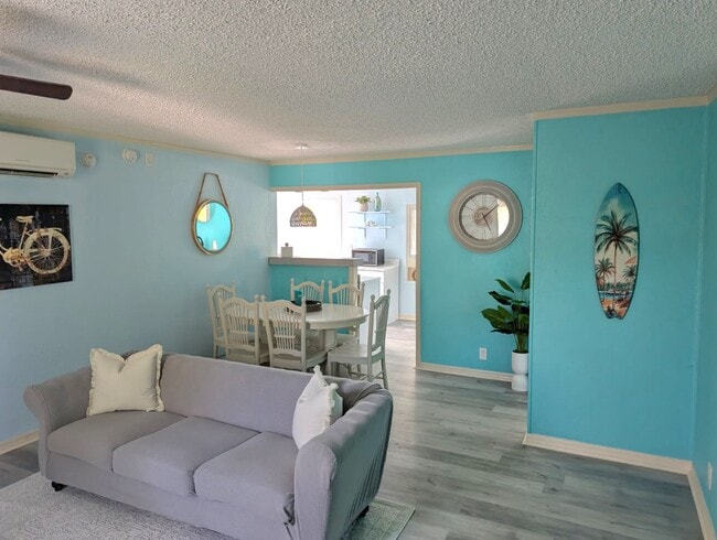 Living room area - 2005 Fogarty Ave