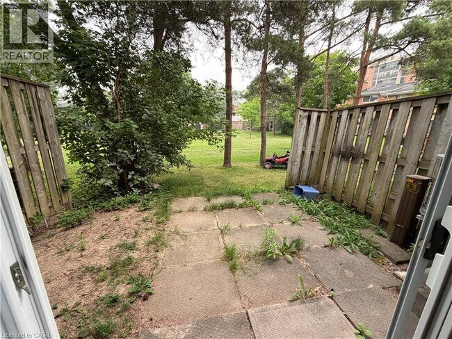 Photo - 276 Westcourt Pl