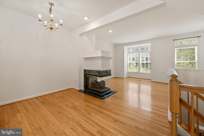 Photo - 956 Harrison Cir