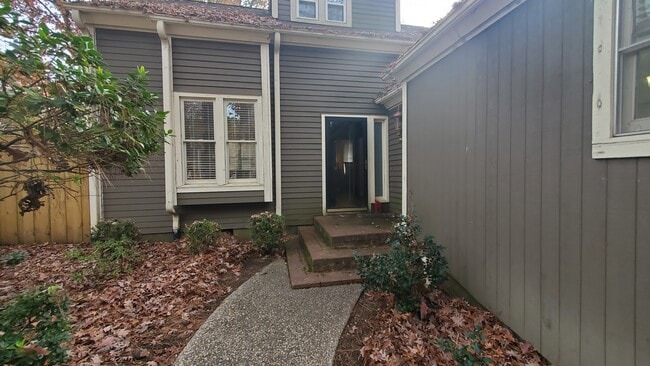 Photo - 5927 Sentinel Dr