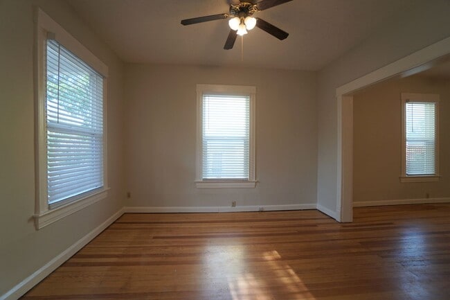 Photo - 808 E Kiowa St