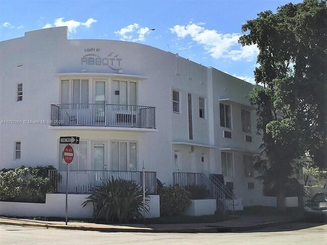 Photo - 320 80th St Unidad 5A Rental