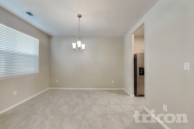 2123 Solitaire St NE