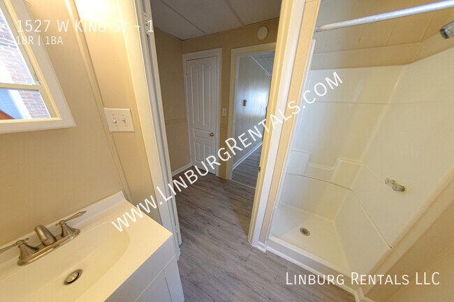 Photo - 1527 W King St Unit 1