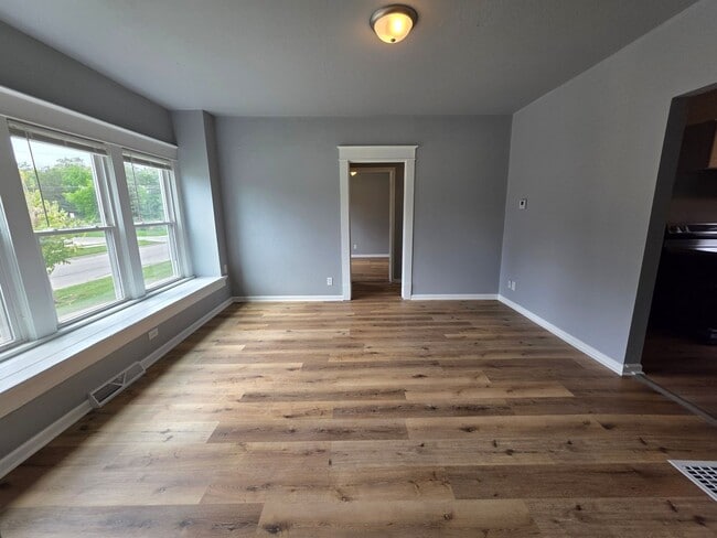 Photo - Shipyard Maple At 5th Unit 840 S Maple Ave (Lower Front)