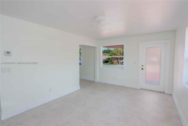 Photo - 2943 SW 36th Ave Unit A