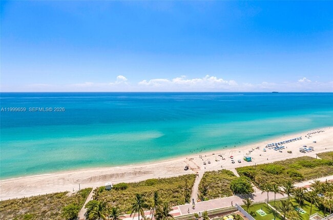 Building Photo - 6301 Collins Ave Unit 2103