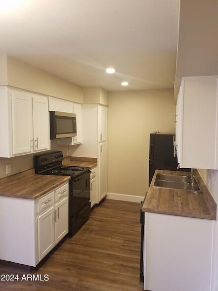 Photo - 12231 N 19th St Unidad 2