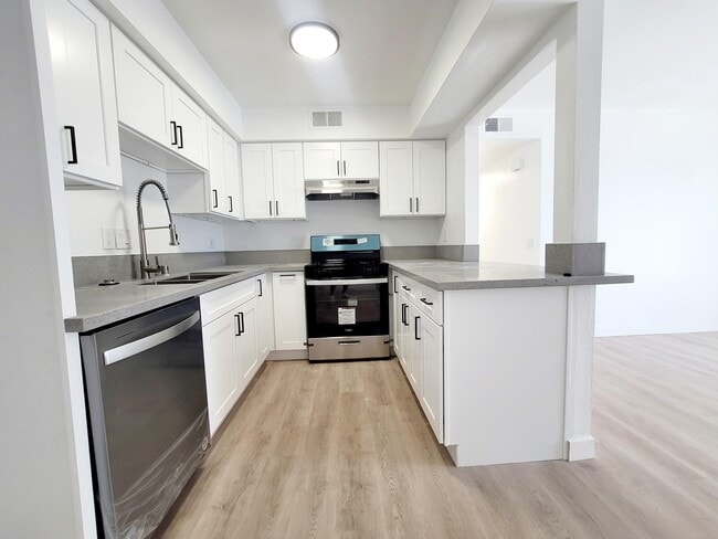 Photo - 31200 Landau Blvd Unit 305