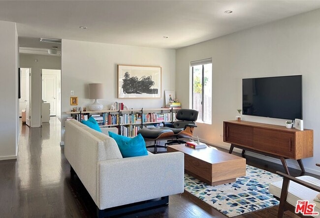 Photo - 3865 Lyceum Ave