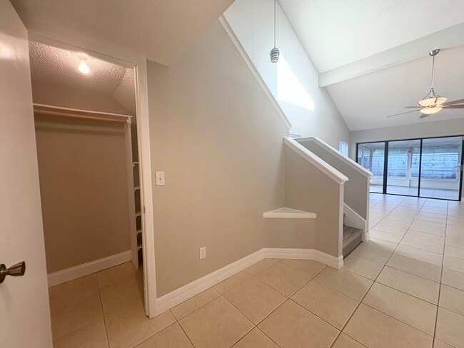 Photo - ~ Beautiful 3B/2.5B Lake Mary Home ~ Carpe...