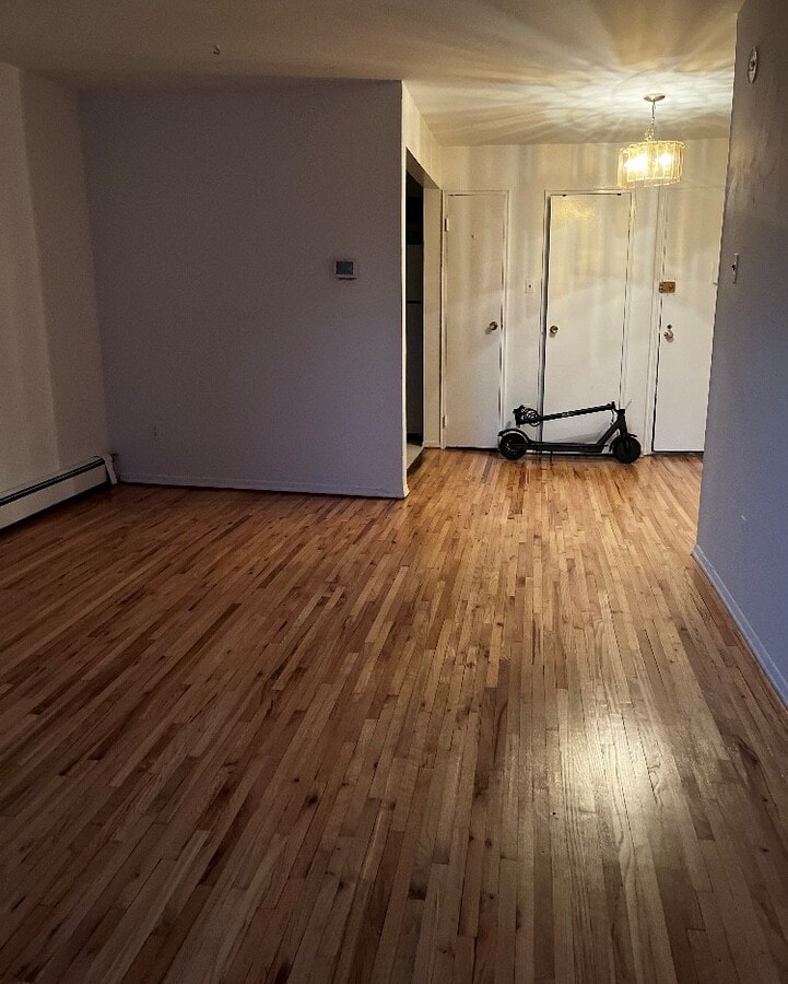 Photo - 2059 Colonial Ave