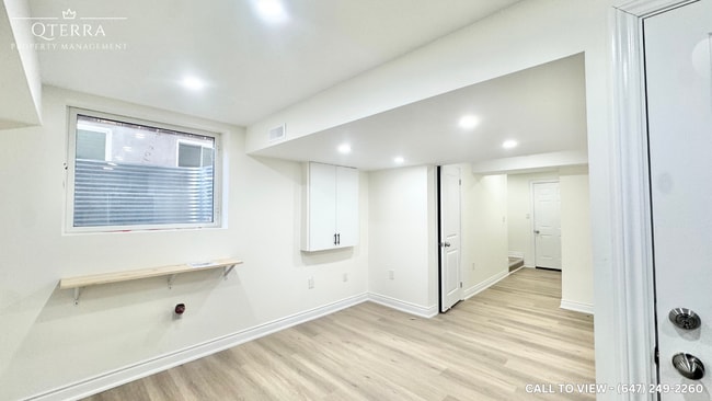 Building Photo - 86 Couling Cres