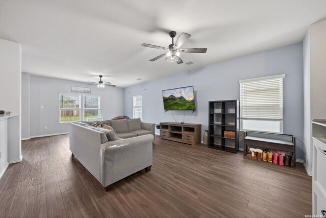 Photo - 4 Bedroom/2.5 Bath Summerhill Subdivision