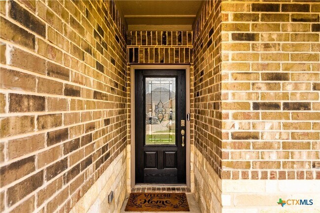 Photo - 247 Azalea Way