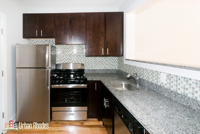 Photo - 4413 N Wolcott Ave Unit M392