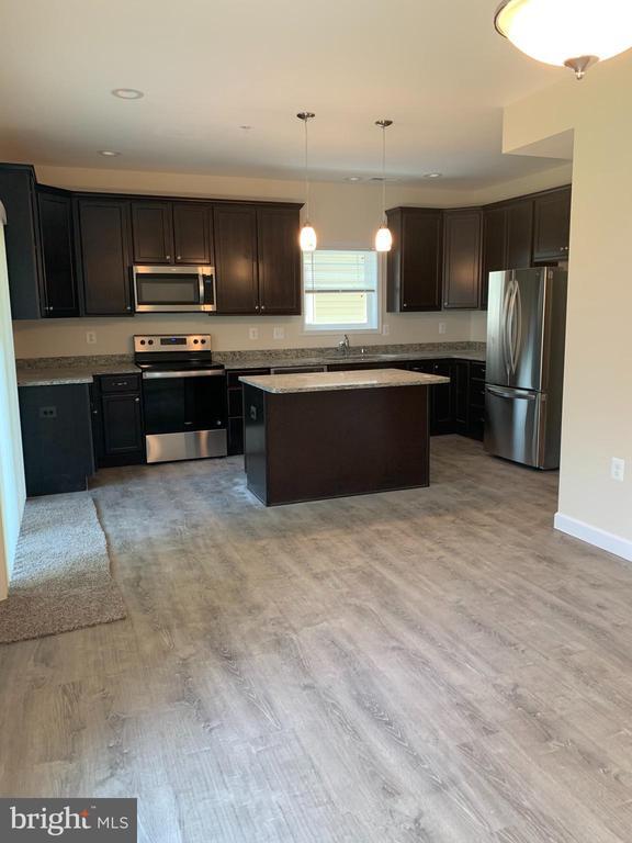 Photo - 8927 Erie Ave