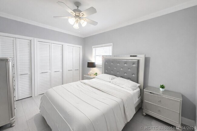 1827 Len Dr