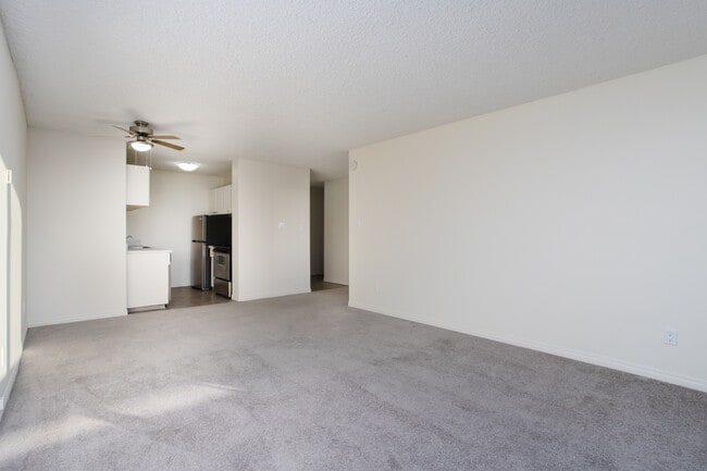 Building Photo - Tower On The Hill