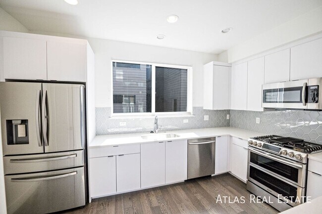 Photo - 2016 N Bryant St Unit 101