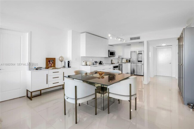 Photo - 3701 N Country Club Dr Unit 1609