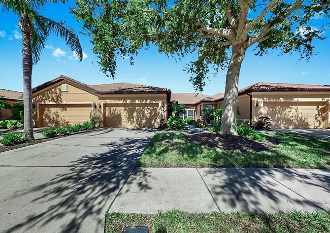 Photo - 313 Seneca Falls Dr