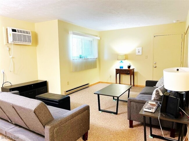 Photo - 200 Fernwood Rd