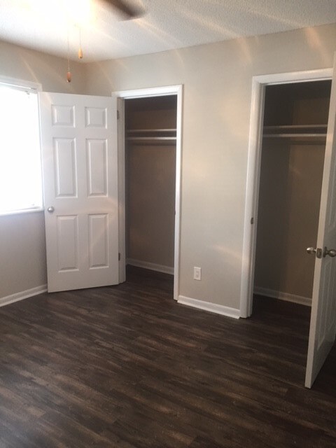 2 bedroom closet