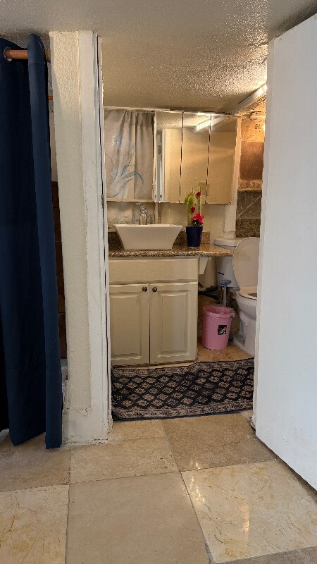 Photo - 18641 Crabtree Ave