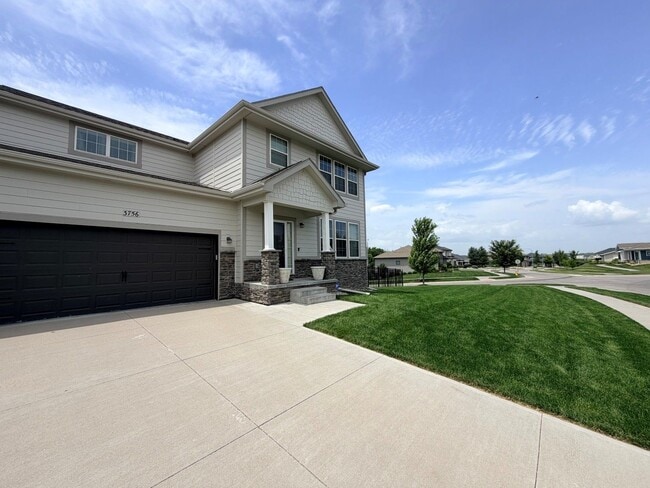 Photo - Home For Rent Elkhorn