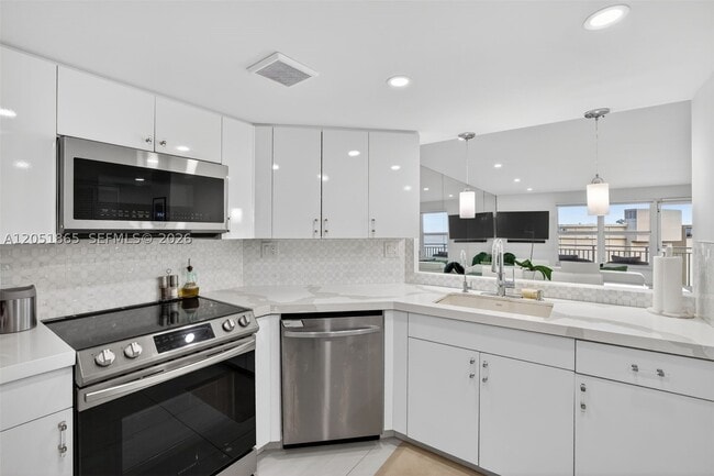 Photo - 3000 E Sunrise Blvd Unit 14C