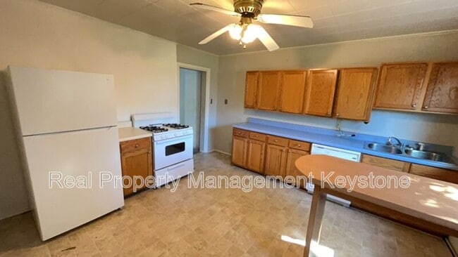 Building Photo - 242 E 17th Ave Rental