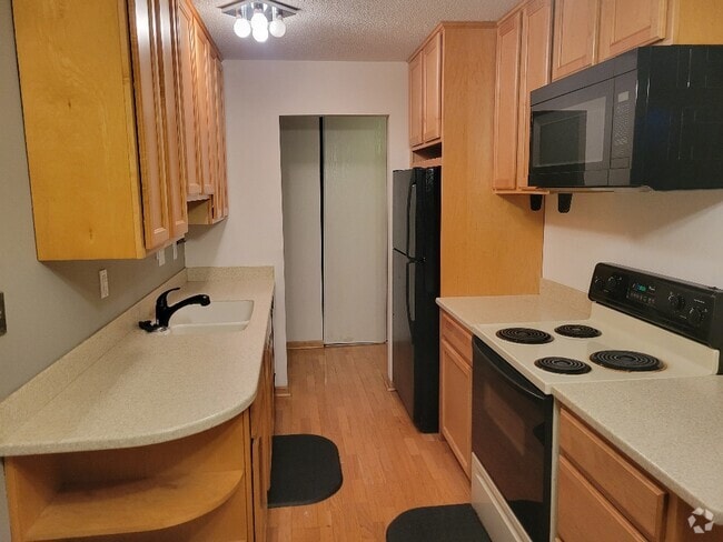 Building Photo - 938 Westbrooke Way Unit 7 Rental