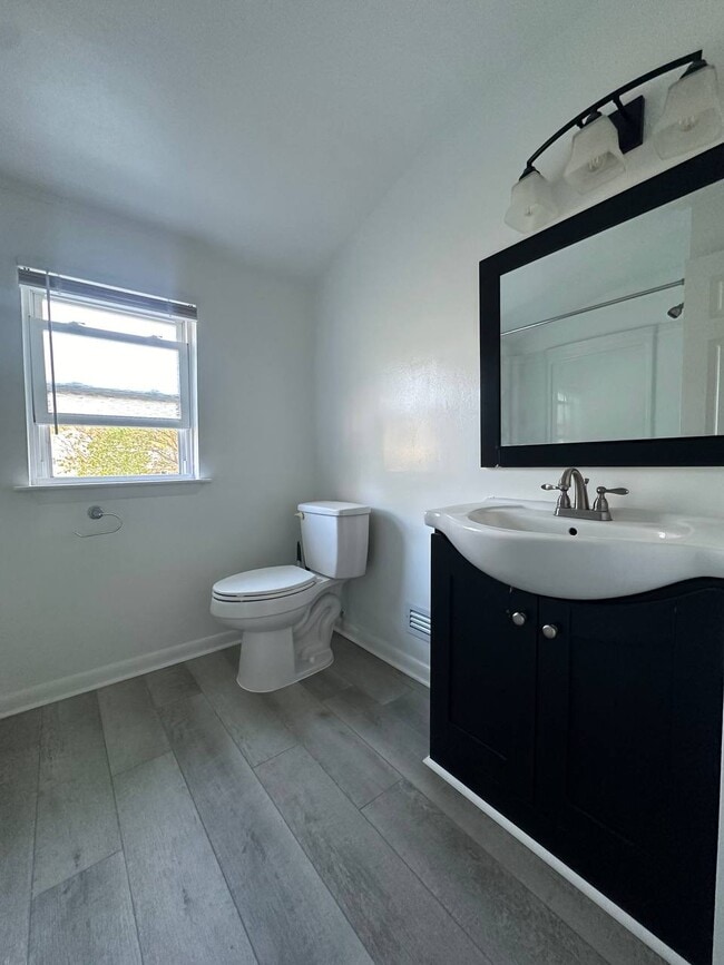 Photo - 2720 Early St