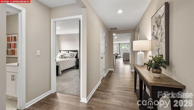 Photo - 1700 Vanderlyn St